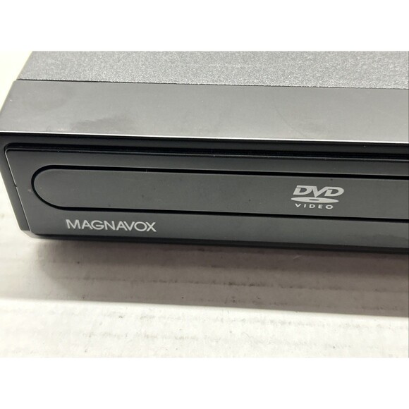 Magnavox DVD Player DP100MW8B w/ Remote - TESTED & WORKS! - Picture 3 of 11